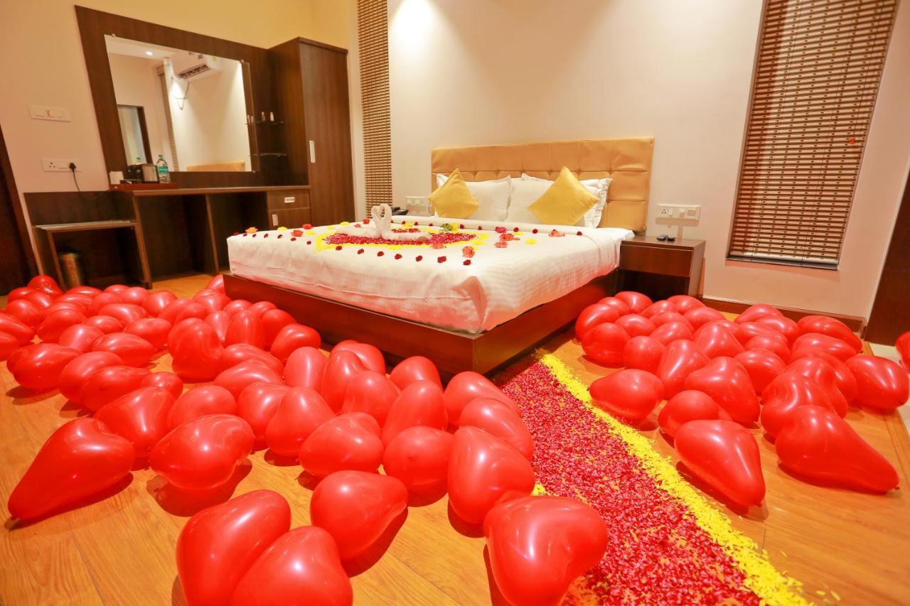 Grand Signature Hotel & Spa イェールカードゥ エクステリア 写真